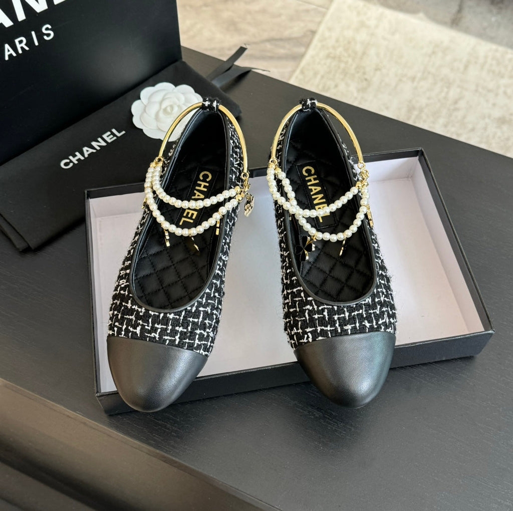 Double Strap Chunky Heel Mary Jane Shoes Black/White Caro