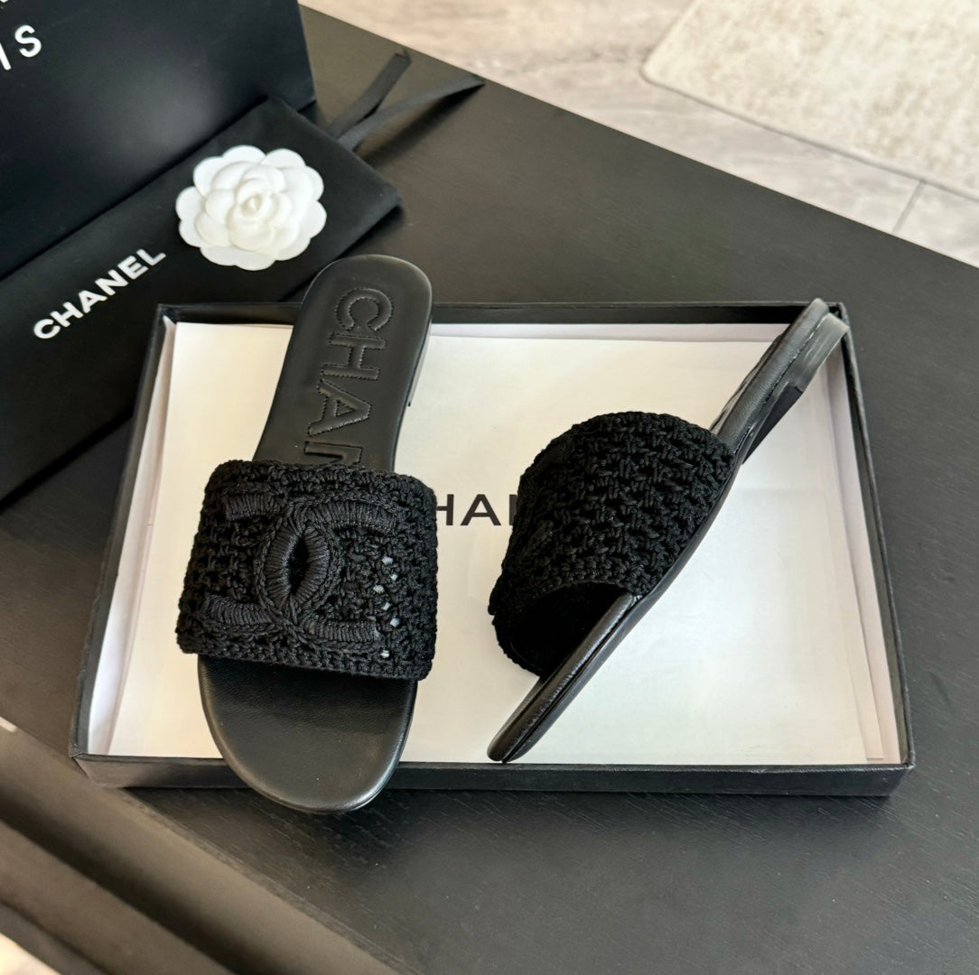 Slippers Black Lambskin