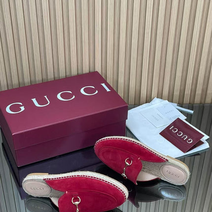 GUCCI 26S LOAFER MULES IN DARK RED SUEDE