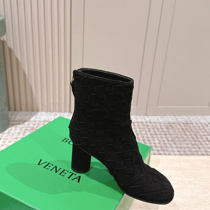 BOTTEGA VENETA 26S INTRECCIATO BOOTS 85 MM IN BLACK SUEDE