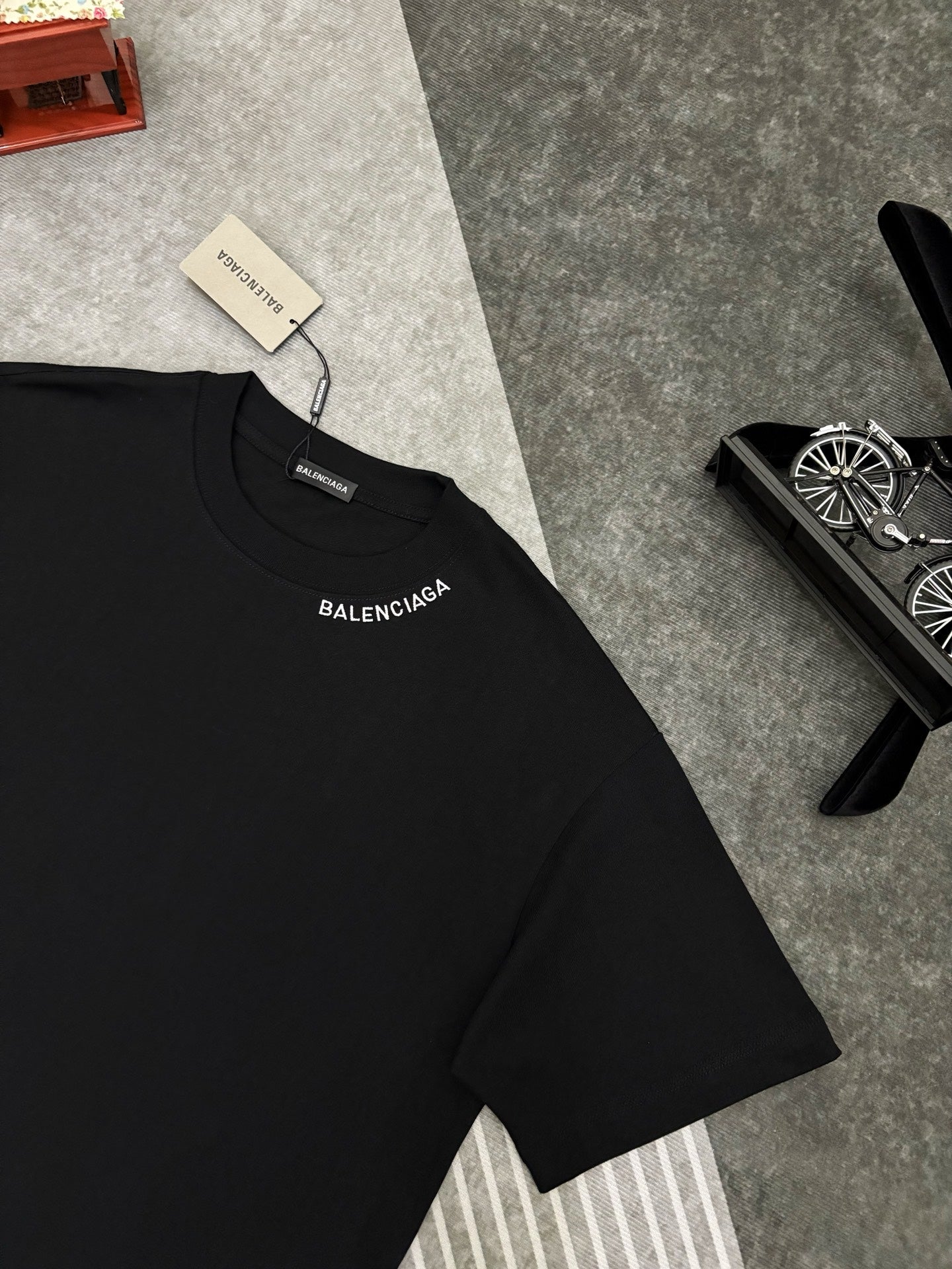 BALENCIAGA 26S SHORT SLEEVE T-SHIRT 136