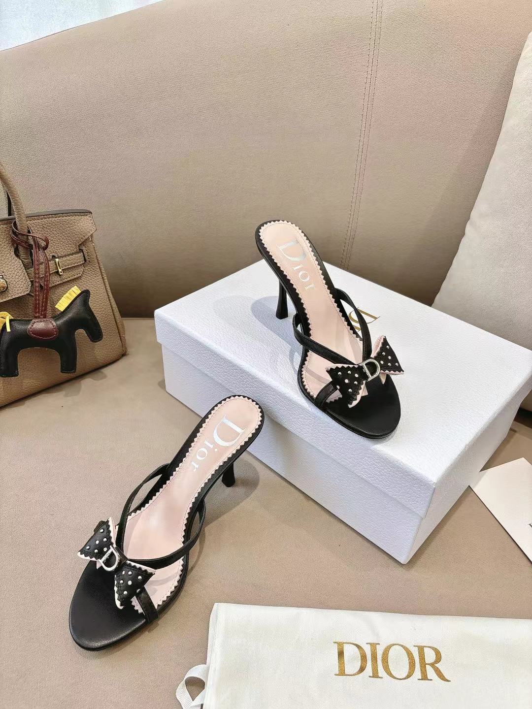 DIOR 26S KITTEN HEEL SANDALS 85MM IN BLACK CALFSKIN BOW STUDDED