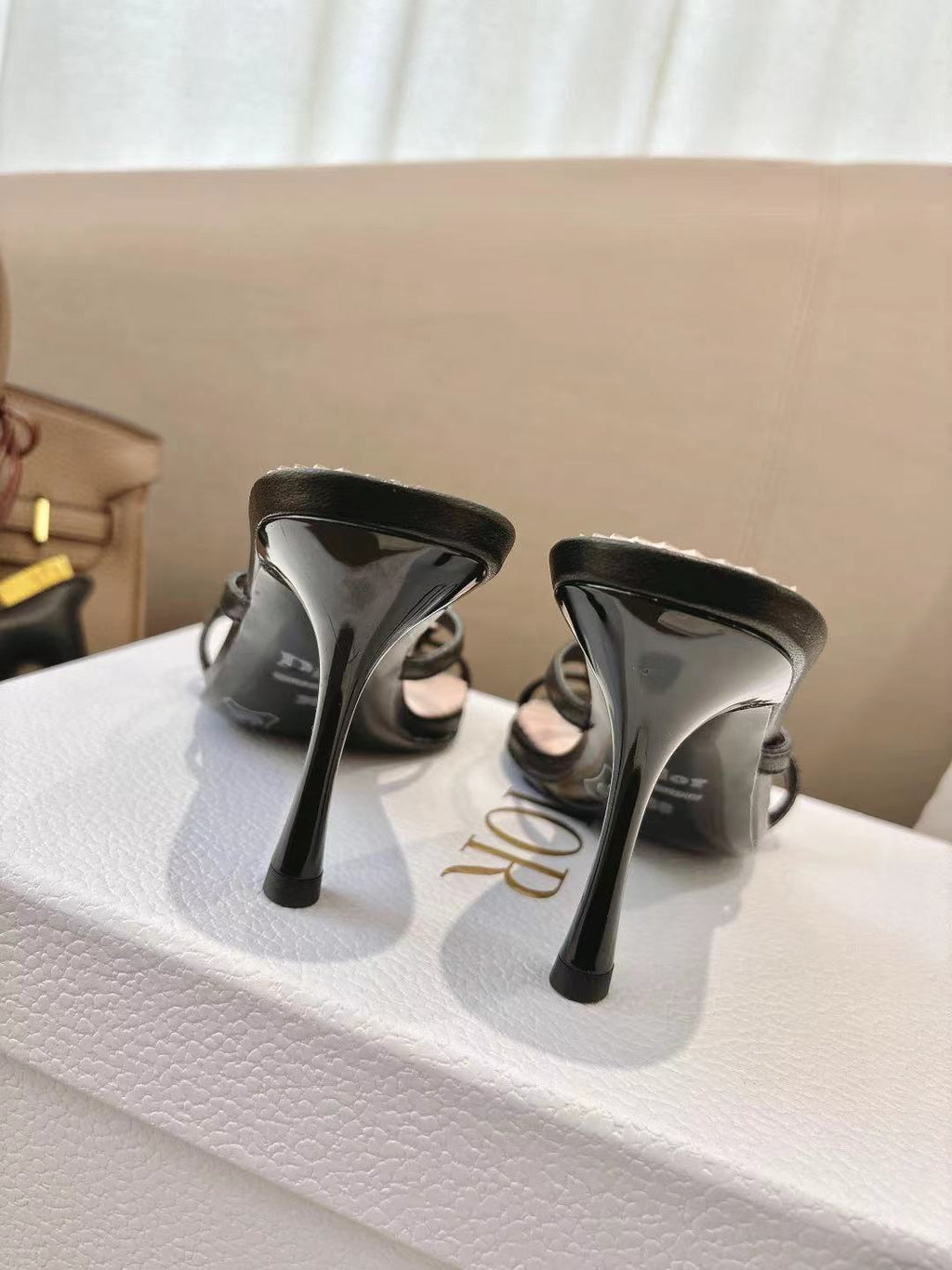 DIOR 26S KITTEN HEEL SANDALS 85MM IN BLACK CALFSKIN BOW STUDDED