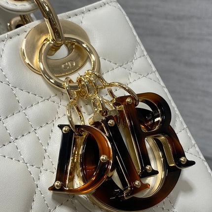 SMALL 20 LADY BAG IN WHITE MACROCANNAGE LAMBSKIN WITH GOLD HARDWARE