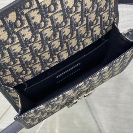 MONTAIGNE EAST-WEST 21 BAG WITH CHAIN IN NAVY BLUE LAMBSKIN AND MONOGRAM JACQUARD