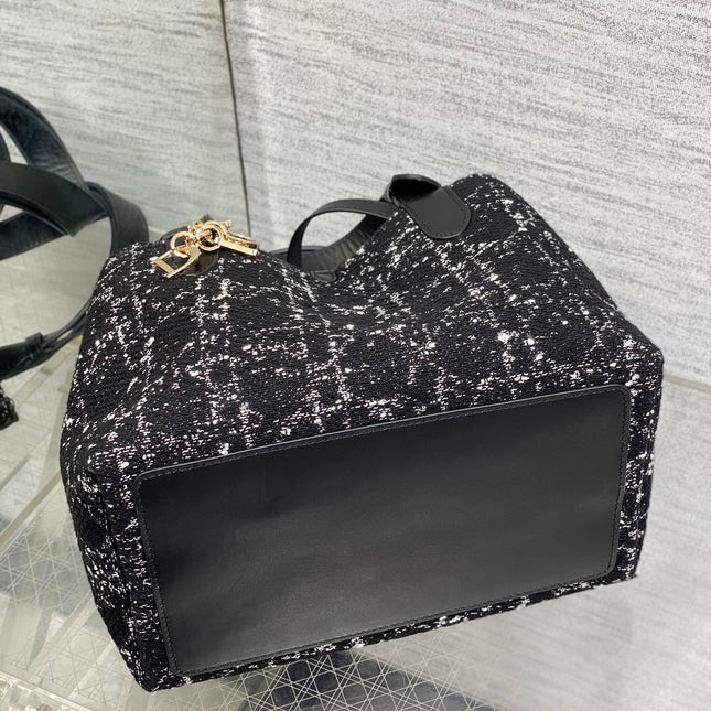 MINI 23 TOUJOURS BAG IN BLACK MIX WHITE CANNAGE TWEED WITH GOLD HARDWARE