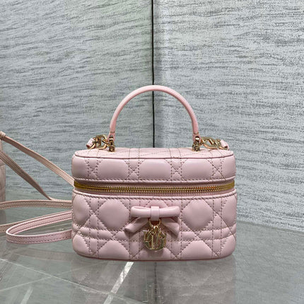 DIOR 26S MINI VANITY 17 IN LIGHT PINK LAMBSKIN