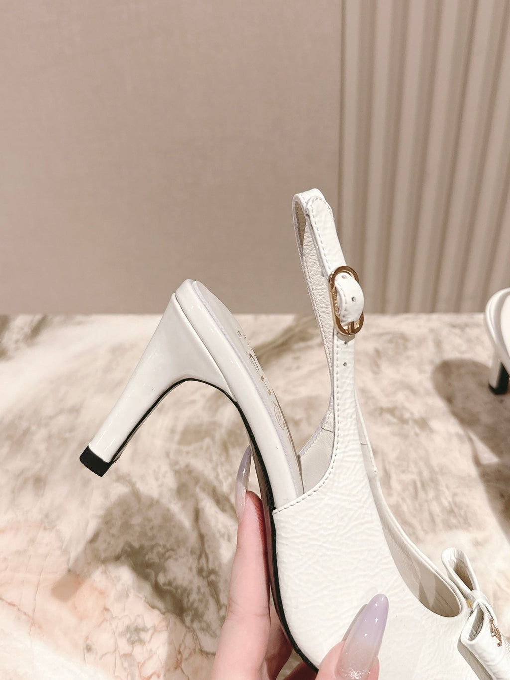 CC HIGH SLINGBACK IN CREAM WHITE LAMBSKIN WITH BOW ATTACHED