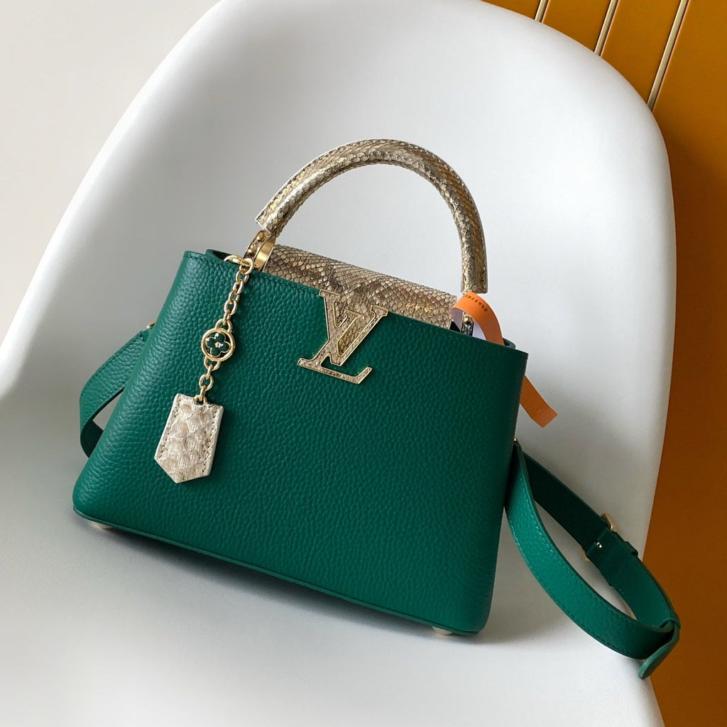 LV 26S CAPUCINES BAG 27 IN DARK GREEN TAURILLON CALFSKIN