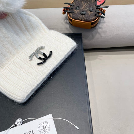 BEANIE HAT IN WHITE WOOL 426233