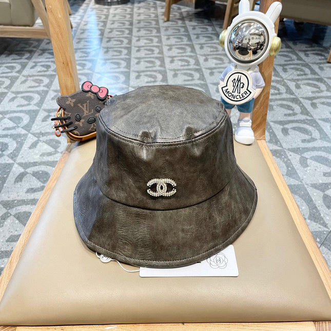 BUCKET HAT IN WOOD BROWN CALFSKIN 431731