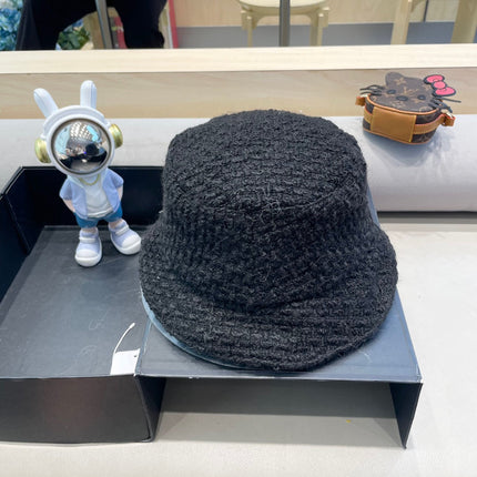 BUCKET HAT IN BLACK WOOL 436744