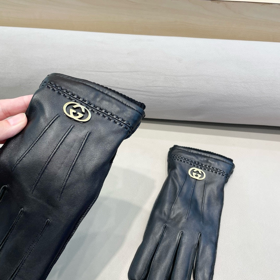 GLOVES IN BLACK LAMBSKIN 444432