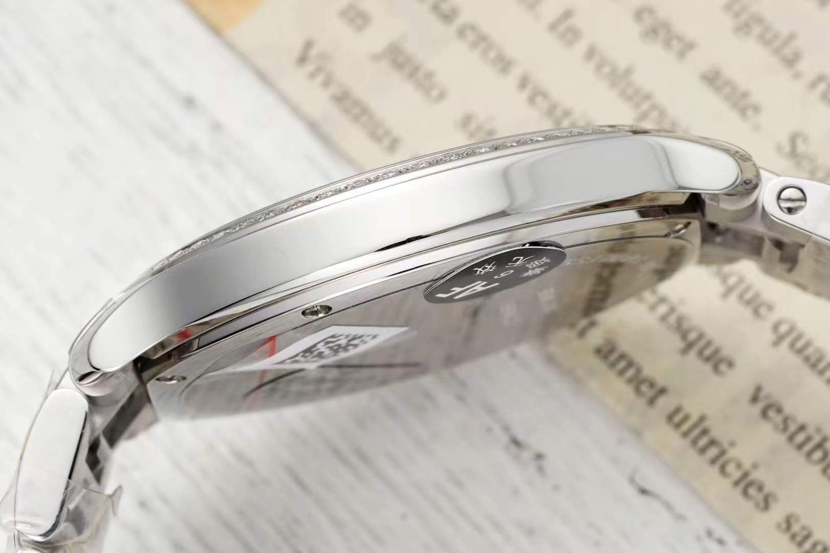 RONDE MUST DE CARTIER WATCH SILVER CASE AND NAVY BLUE DIAL WITH CRYSTALS