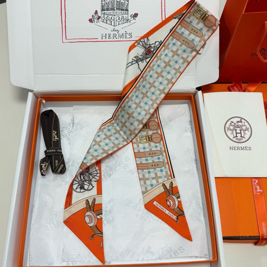 HERMES 25S SCARF 90 IN SILK 854955