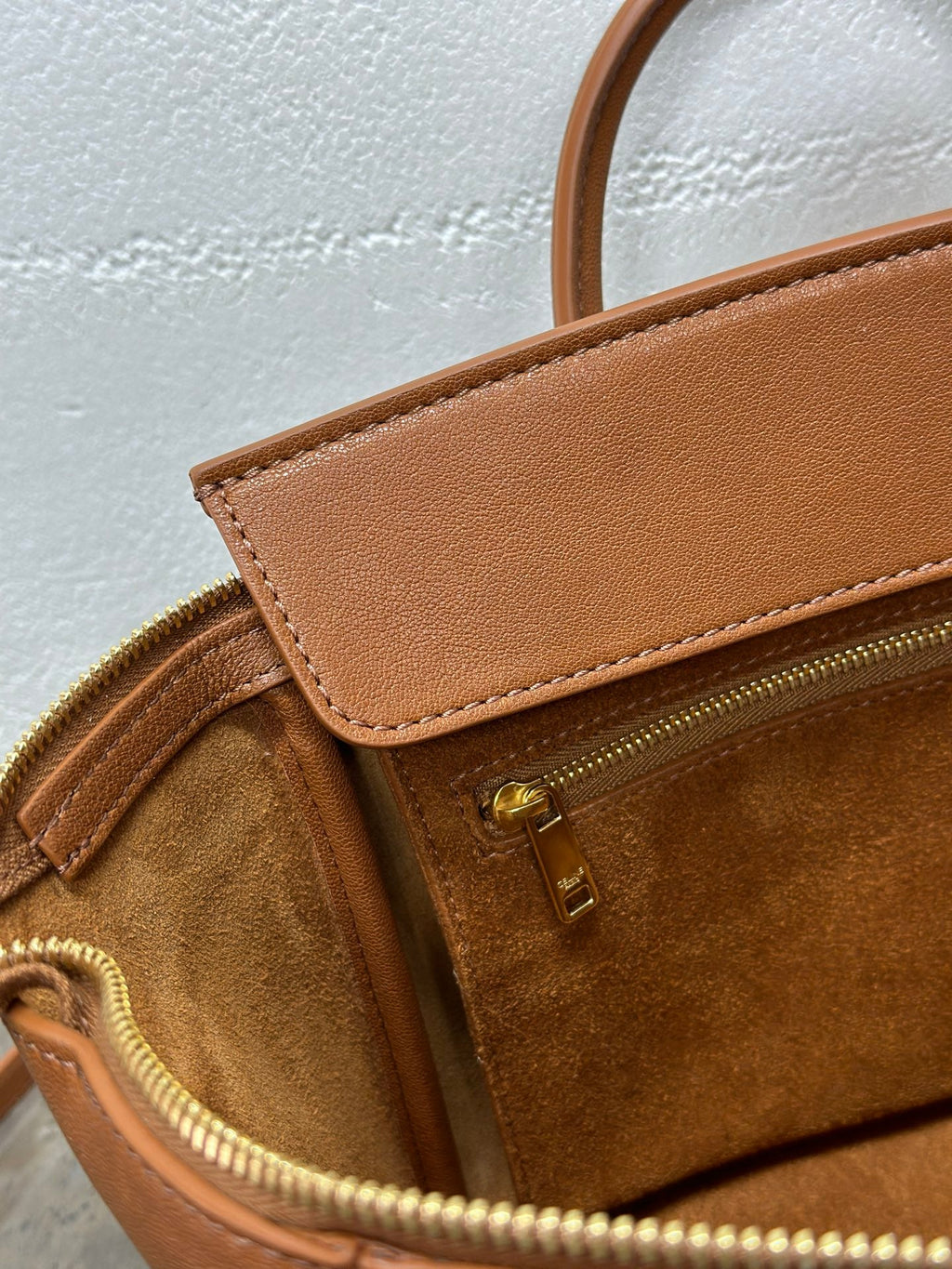 CELINE 25S NEW LUGGAGE 38MM IN TAN BROWN LAMBSKIN GOLD HARDWARE