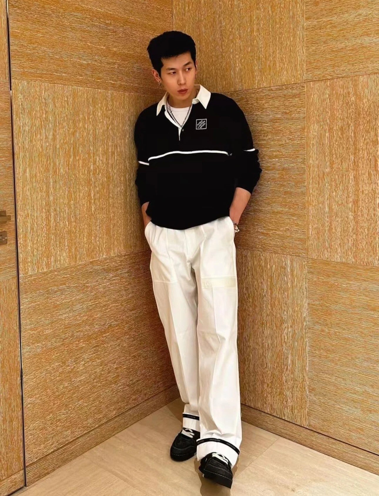 LV 25S SWEATER 0095