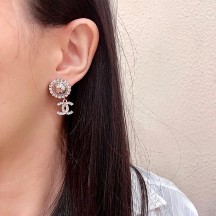 CHANEL 26S DOUBLE C LOGO CRYSTAL HALO DROP EARRINGS IN SILVER METAL 629987