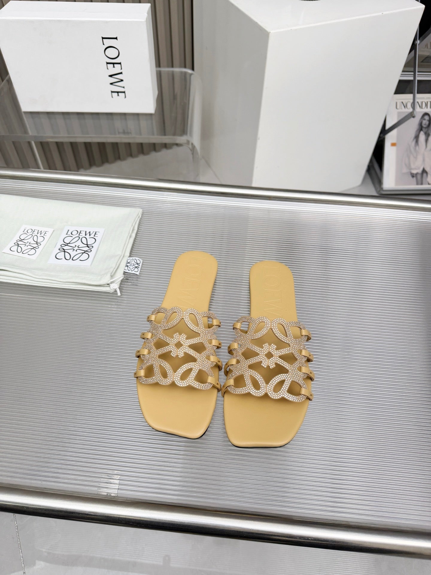 LOEWE 26S FLAT SANDALS IN WARM BEIGE CALFSKIN WITH CRYSTALS