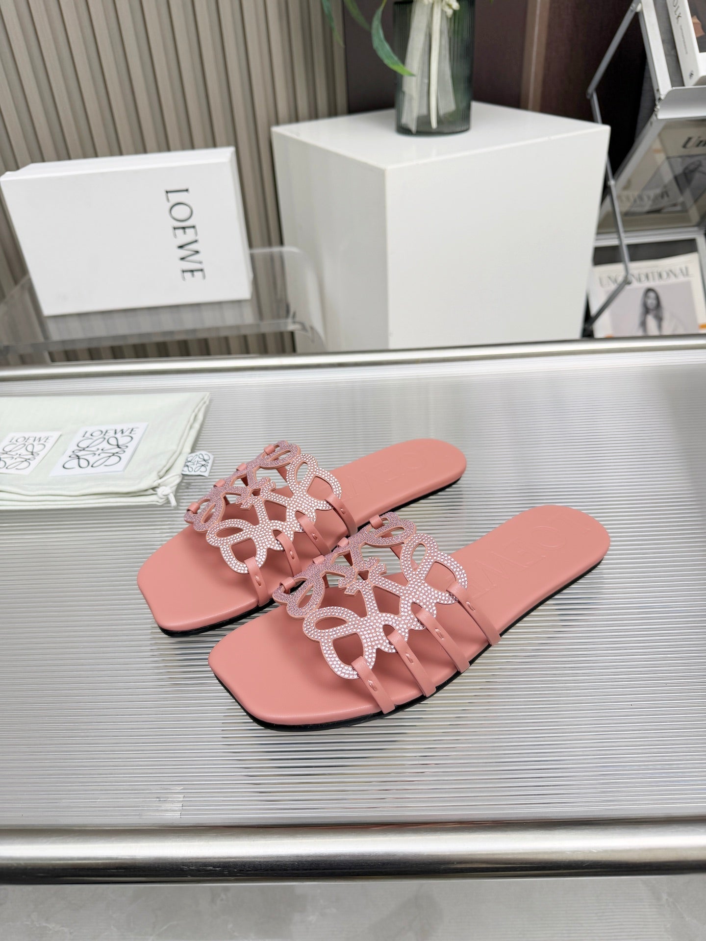 LOEWE 26S FLAT SANDALS IN PINK CALFSKIN WITH CRYSTALS