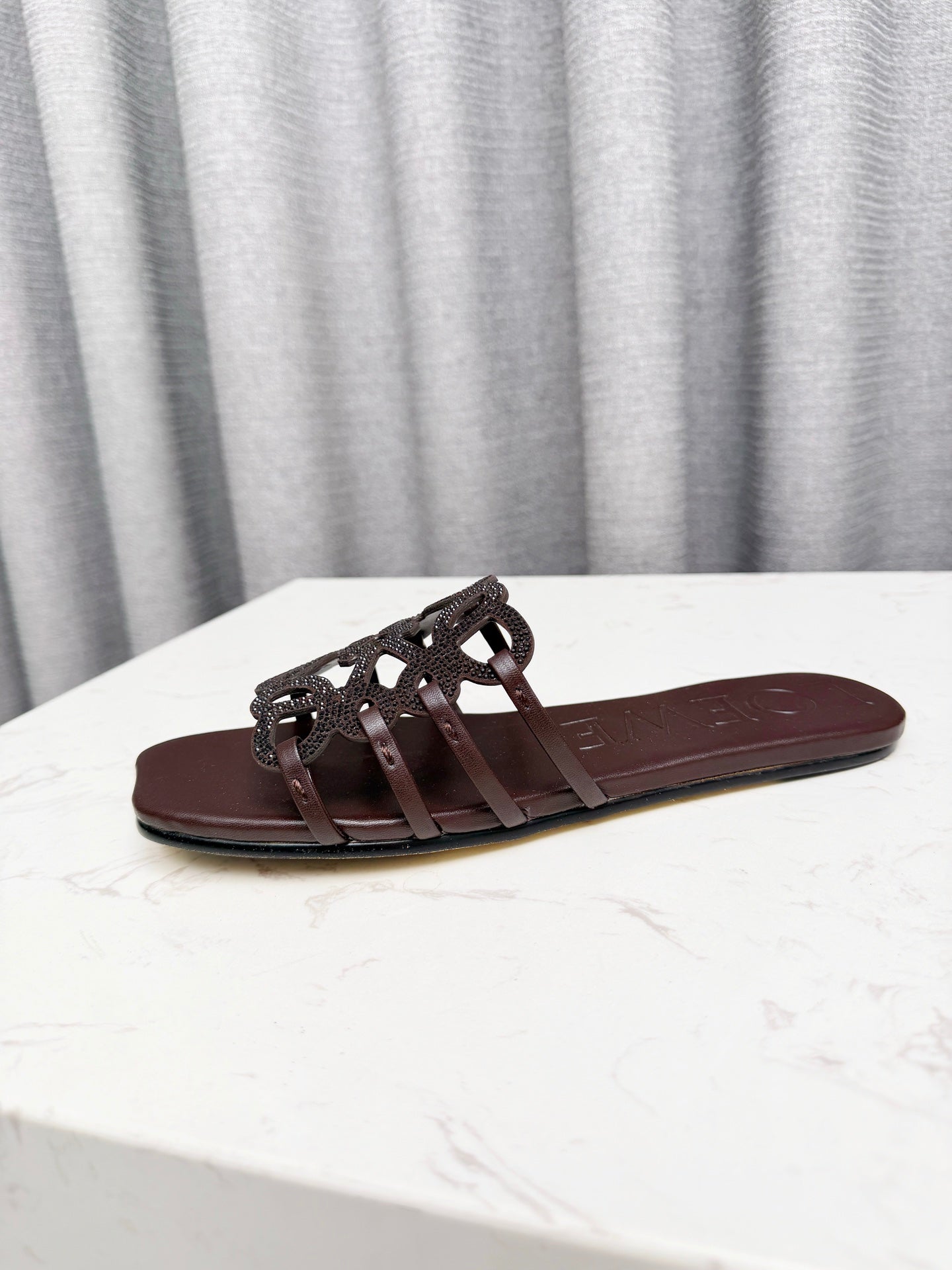 LOEWE 26S FLAT SANDALS IN DARK BROWN CALFSKIN WITH CRYSTALS