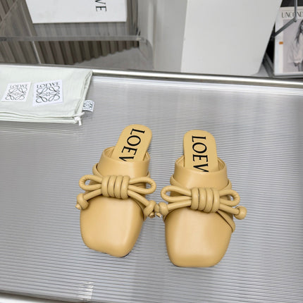 LOEWE 26S MULE LOAFERS IN WARM BEIGE CALFSKIN KNOT DETAIL