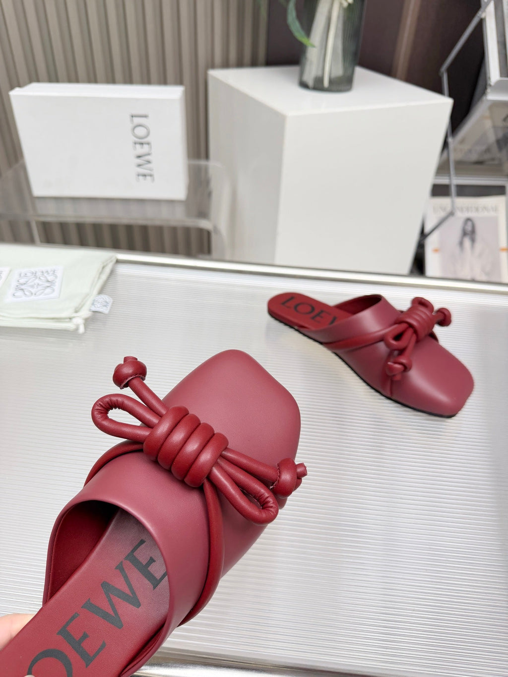 LOEWE 26S MULE LOAFERS IN BURGUNDY RED CALFSKIN KNOT DETAIL