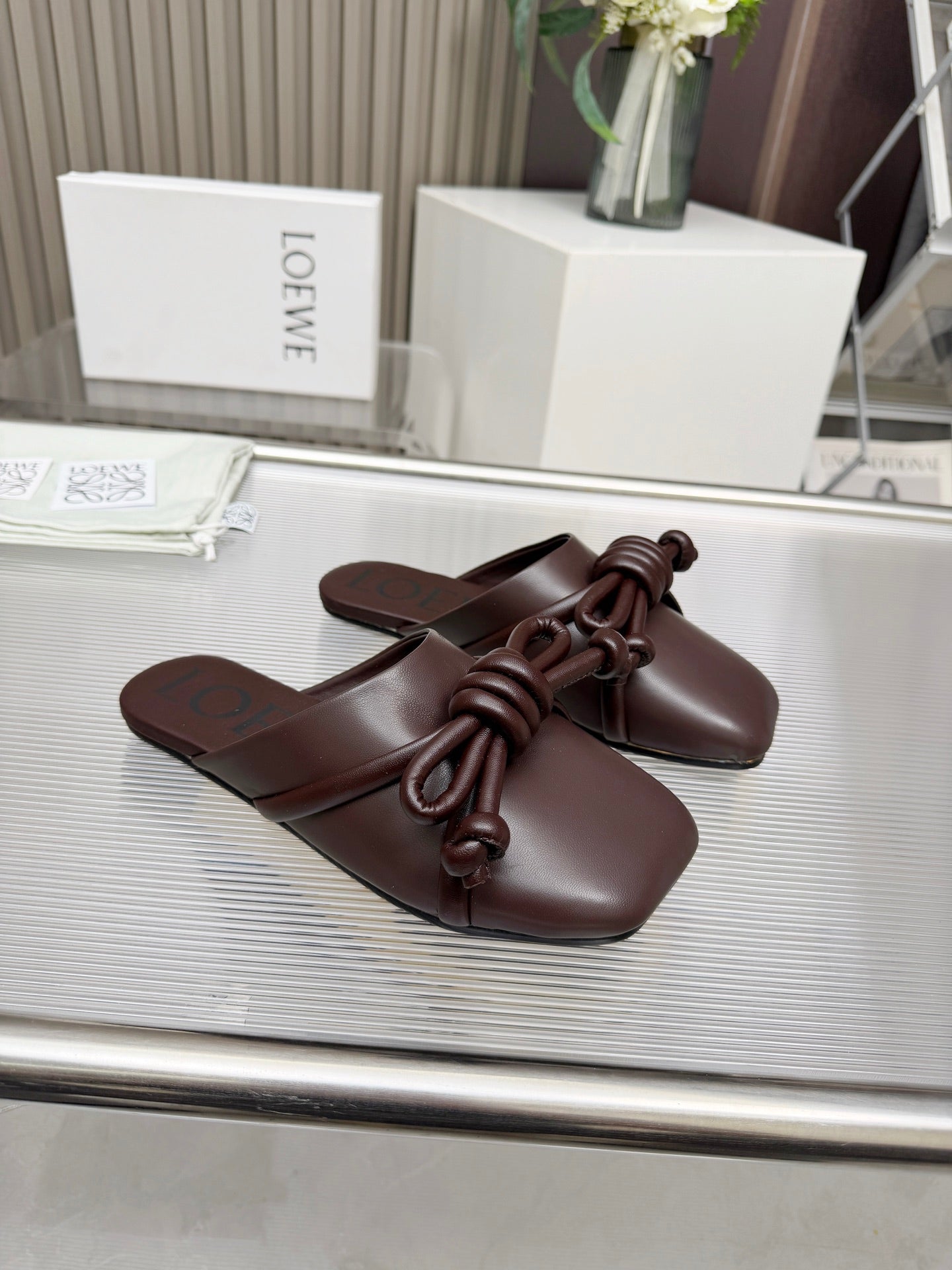 LOEWE 26S MULE LOAFERS IN DARK BROWN CALFSKIN KNOT DETAIL