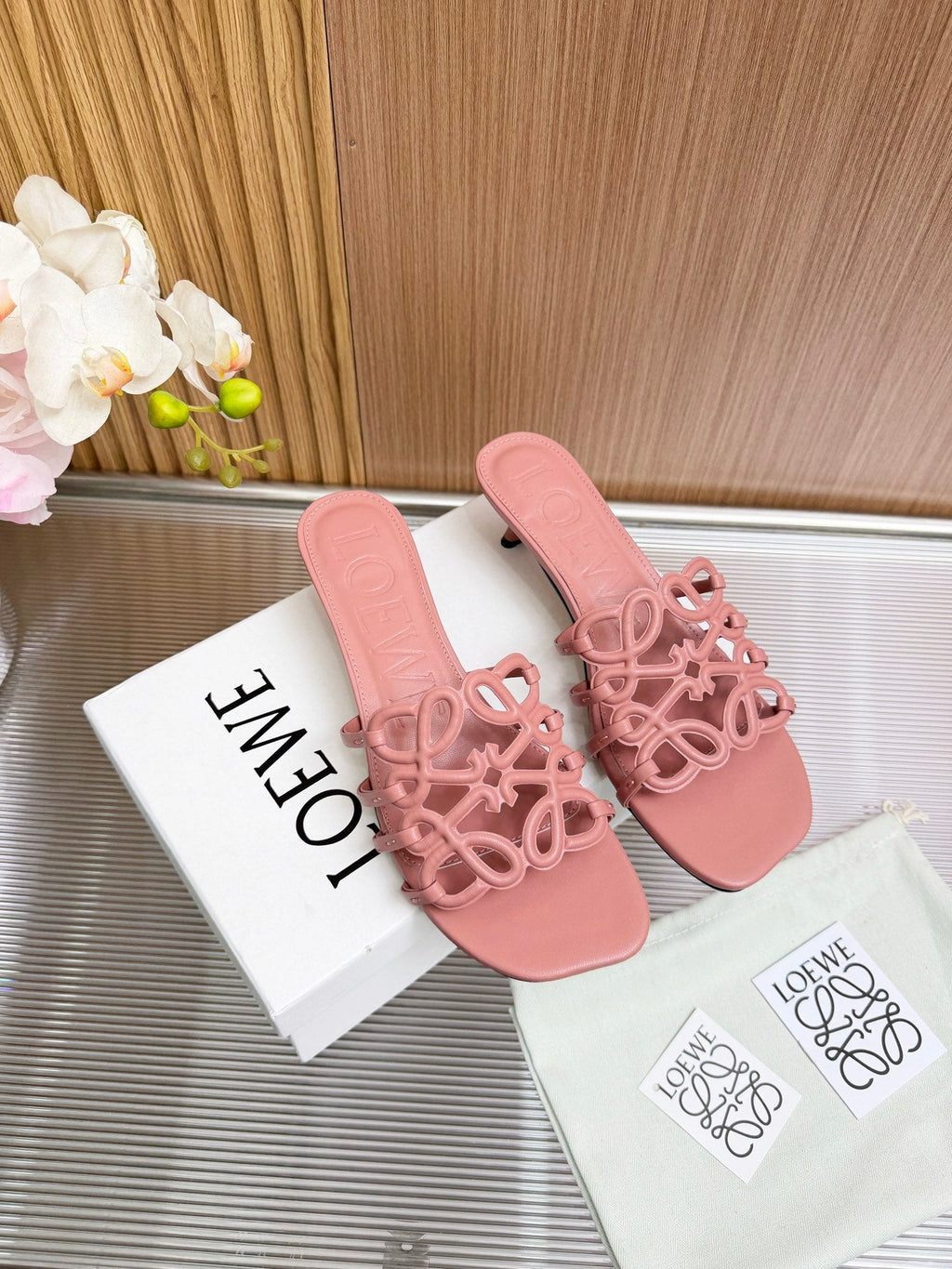 LOEWE 26S PETAL ANAGRAM KITTEN HEEL SANDALS 45MM IN PINK SOFT CALFSKIN