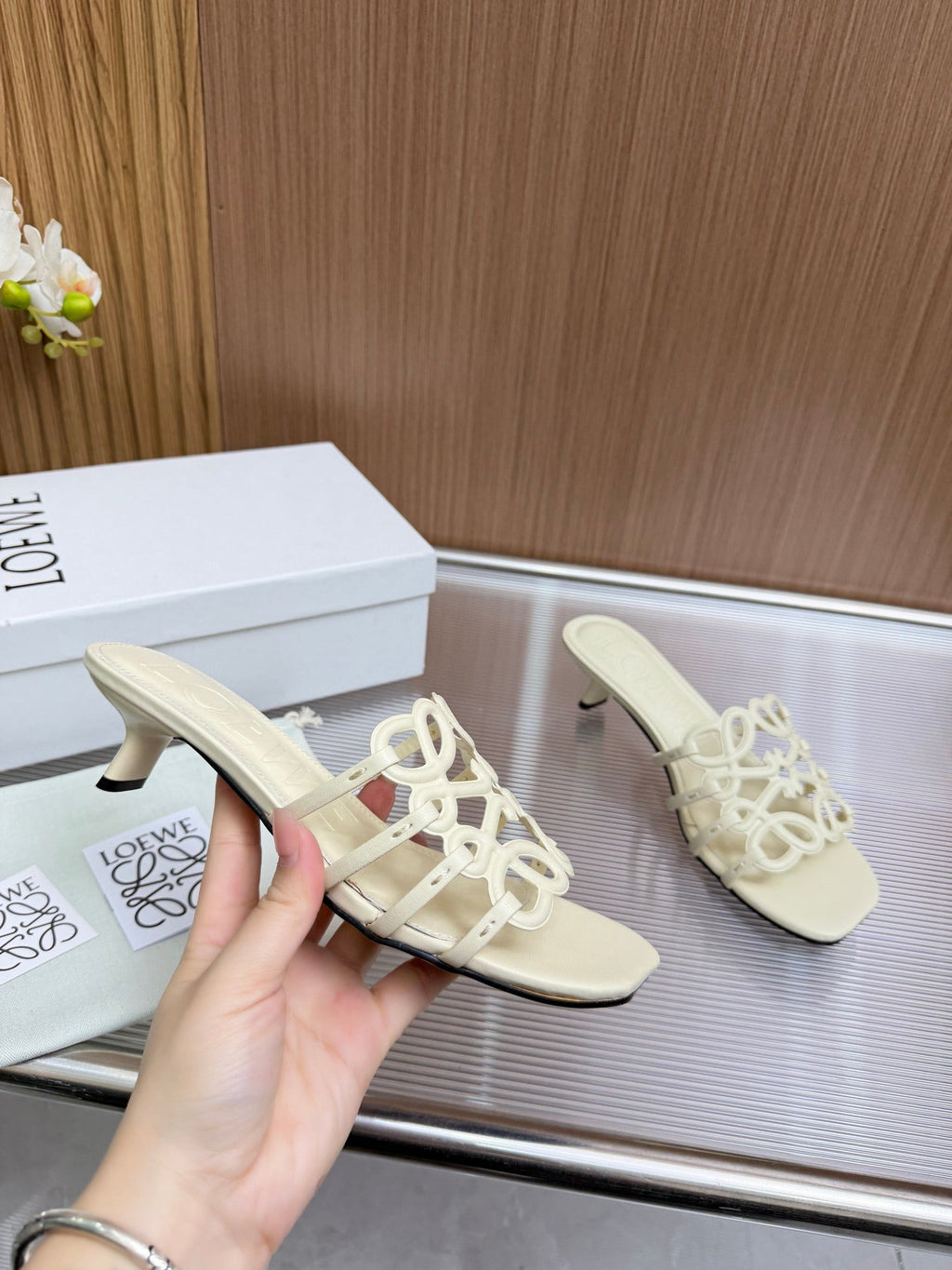 LOEWE 26S PETAL ANAGRAM KITTEN HEEL SANDALS 45MM IN CREAM WHITE SOFT CALFSKIN