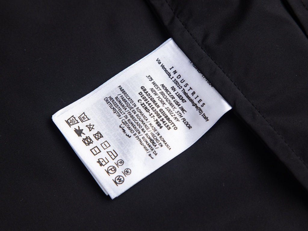 MONCLER 26S JACKET 501
