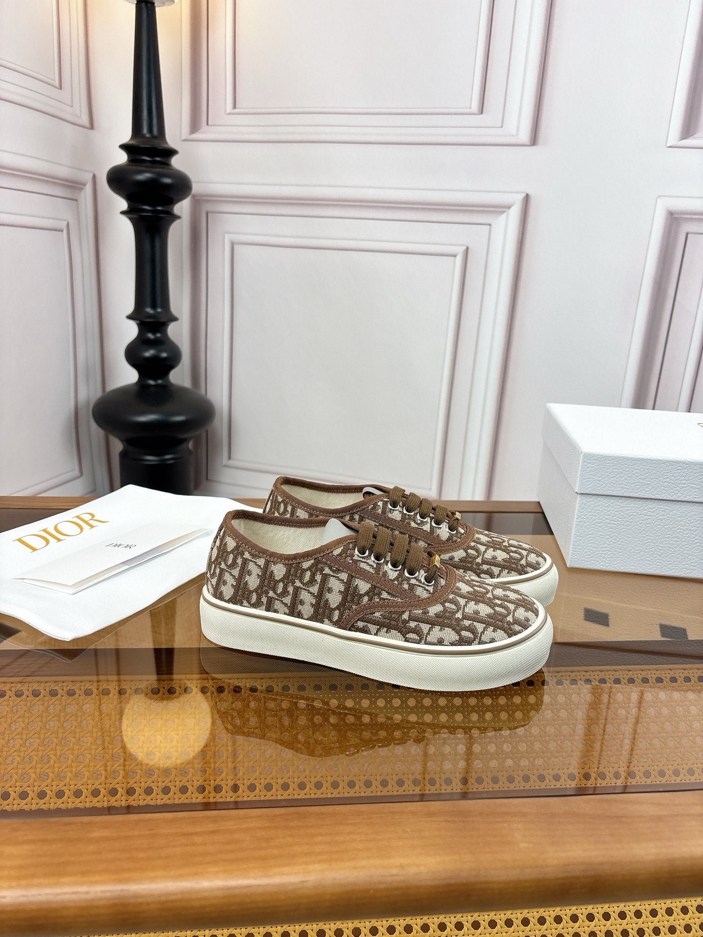 DIOR 26S LOW TOP SNEAKERS IN BROWN OBLIQUE CANVAS WITH RUBBER SOLE
