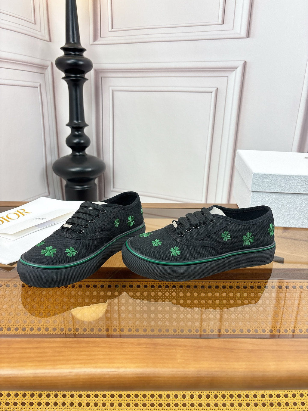 DIOR 26S LOW TOP SNEAKERS 35MM IN BLACK CANVAS WITH CLOVER EMBROIDERY