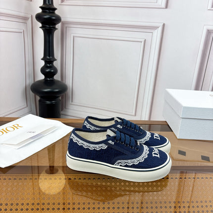 DIOR 26S LOW TOP SNEAKERS IN NAVY BLUE CANVAS WITH WHITE LACE TRIM & LOGO PRINT