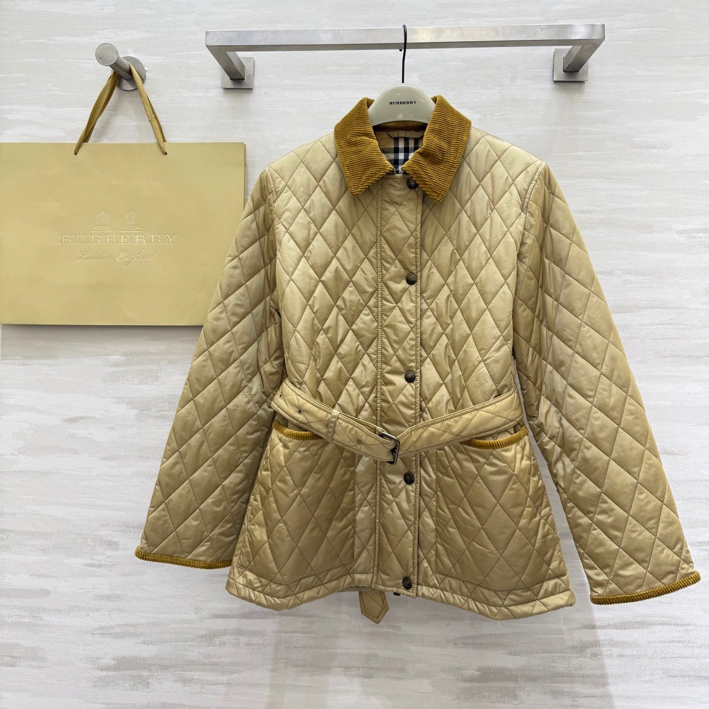 BURBERRY 25S DOWN JACKET 094