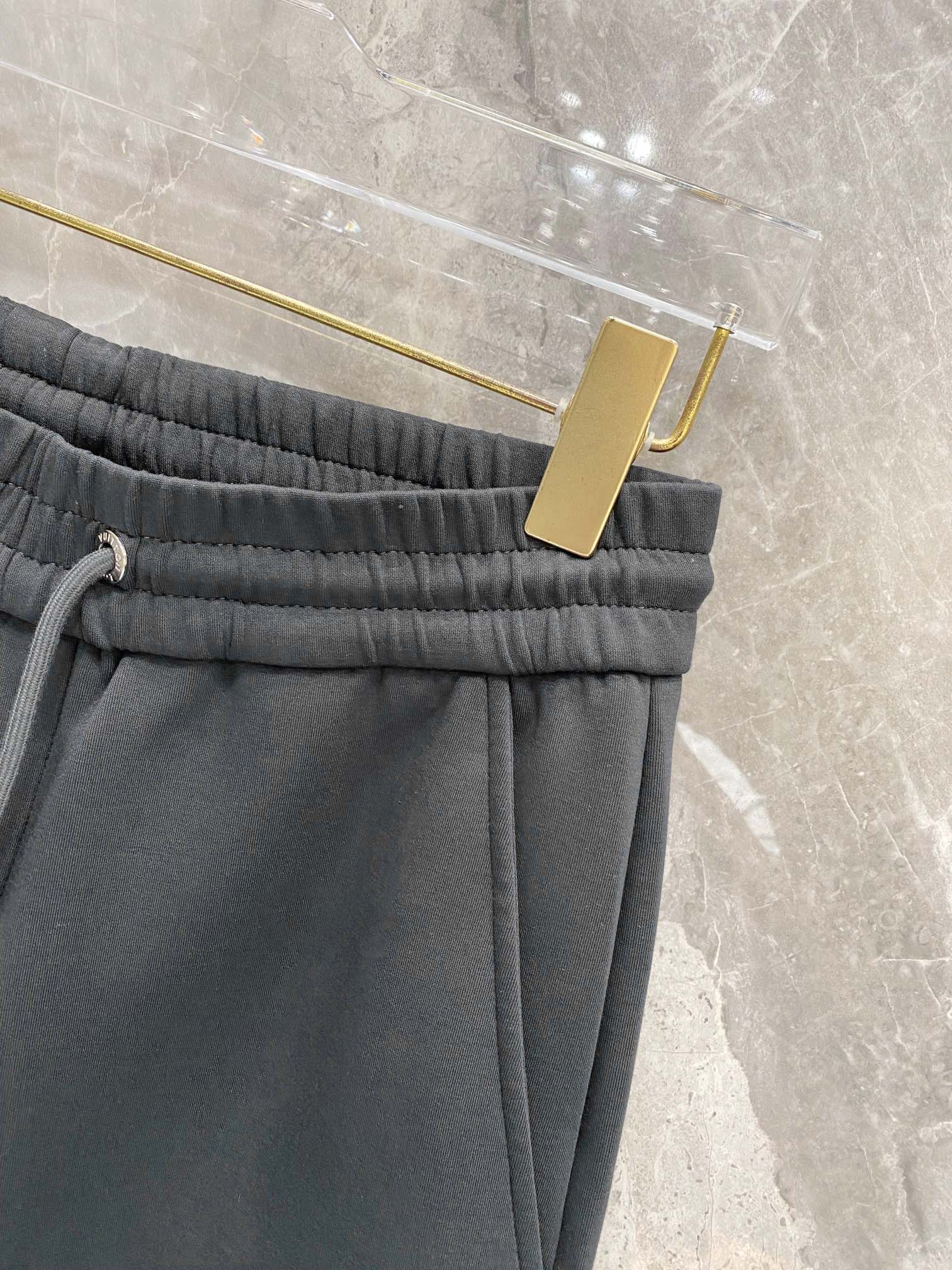LV DARK GRAY TROUSERS 239478