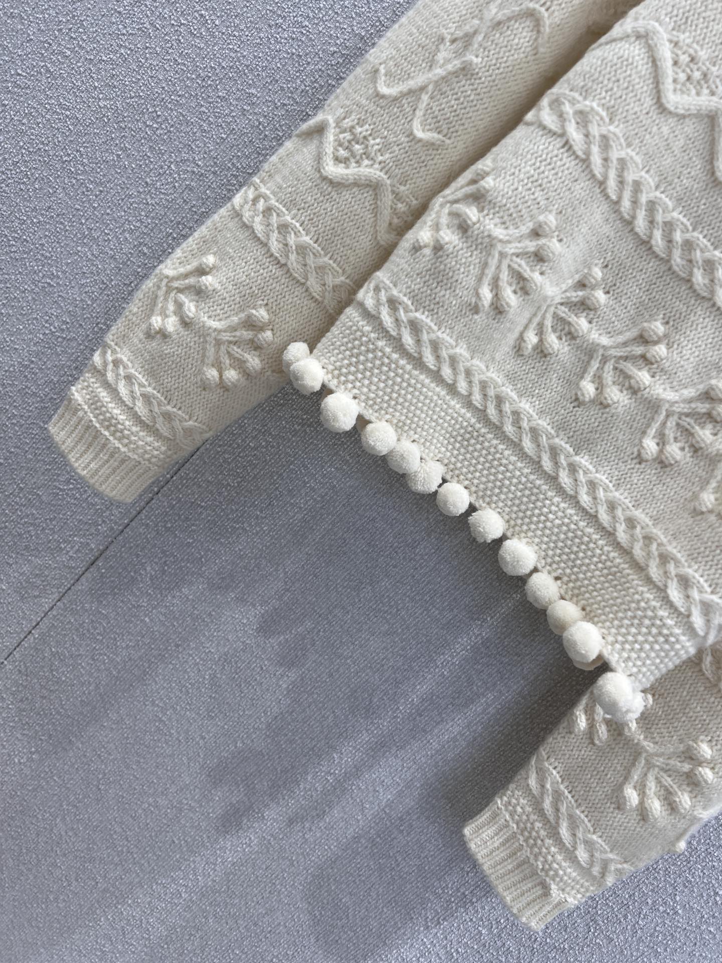 CHANEL 25S CROCHETED SWEATER 233230
