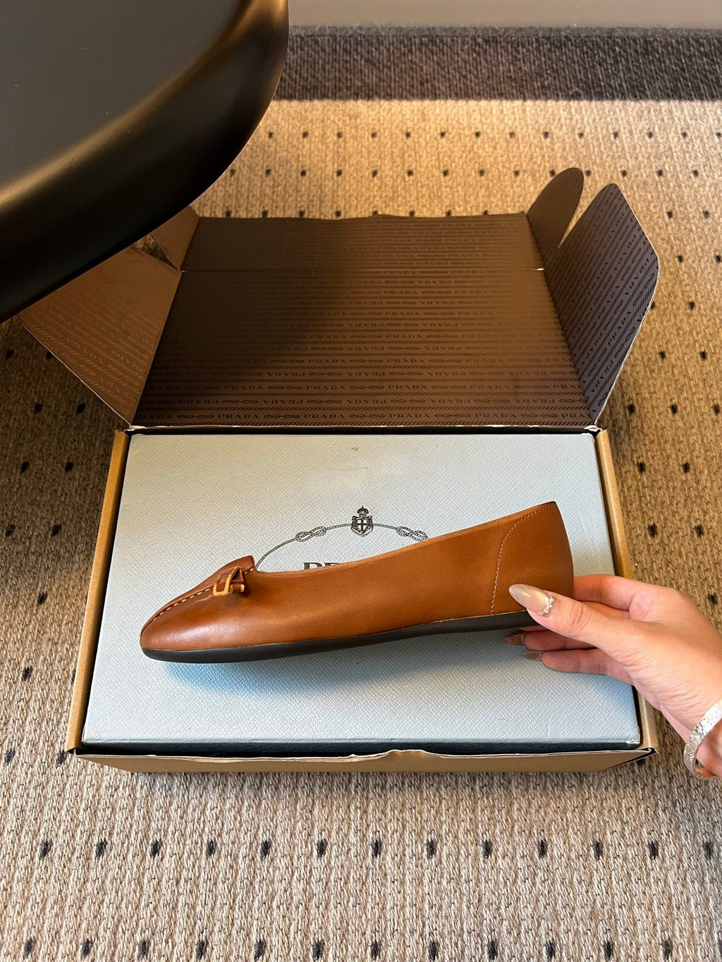 PRADA 26S POINTED TOE BOW FLATS IN CARAMEL BROWN CALFSKIN