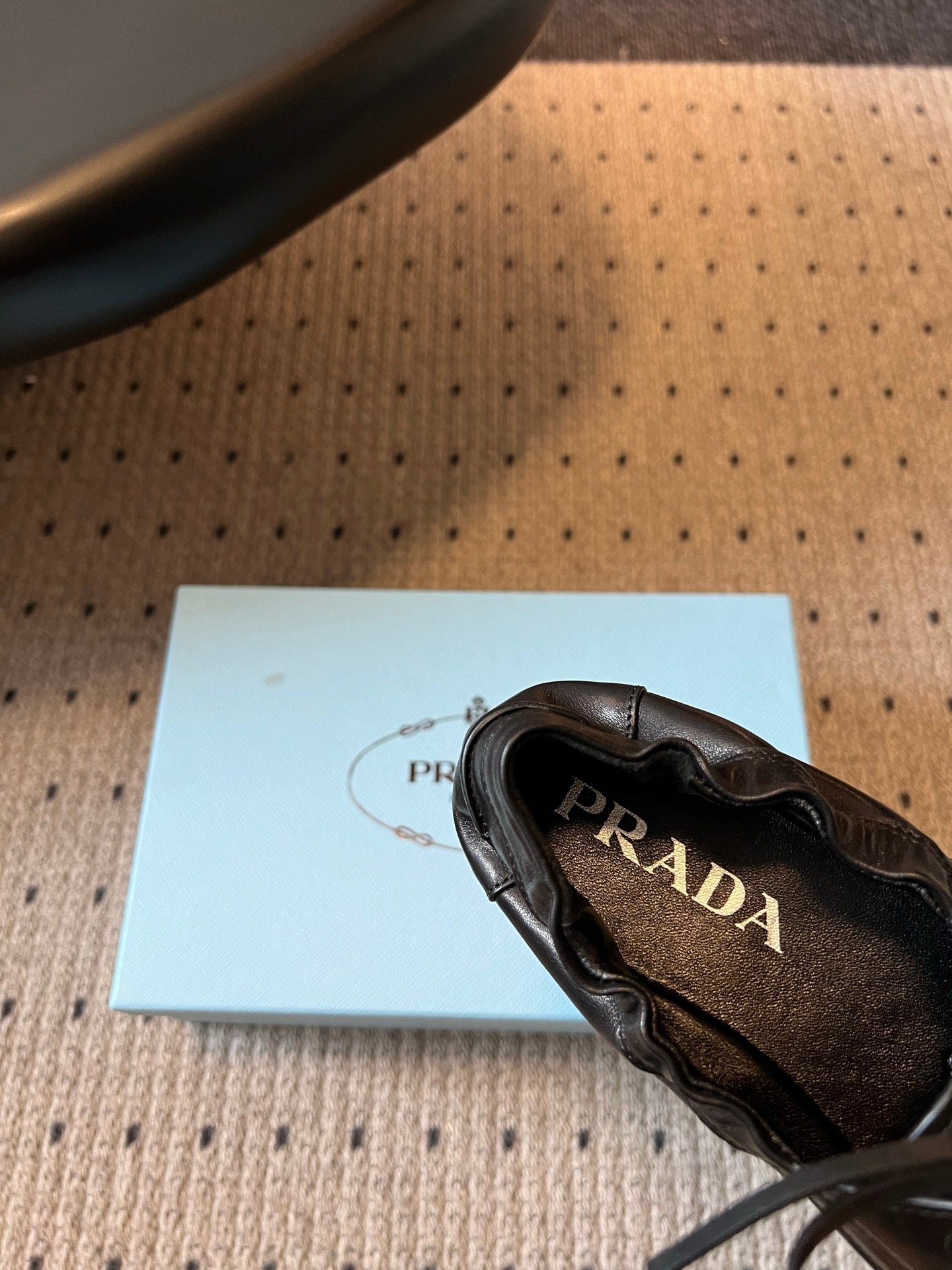 PRADA 26S LACE UP SQUARE TOE LOAFERS IN BLACK CALFSKIN