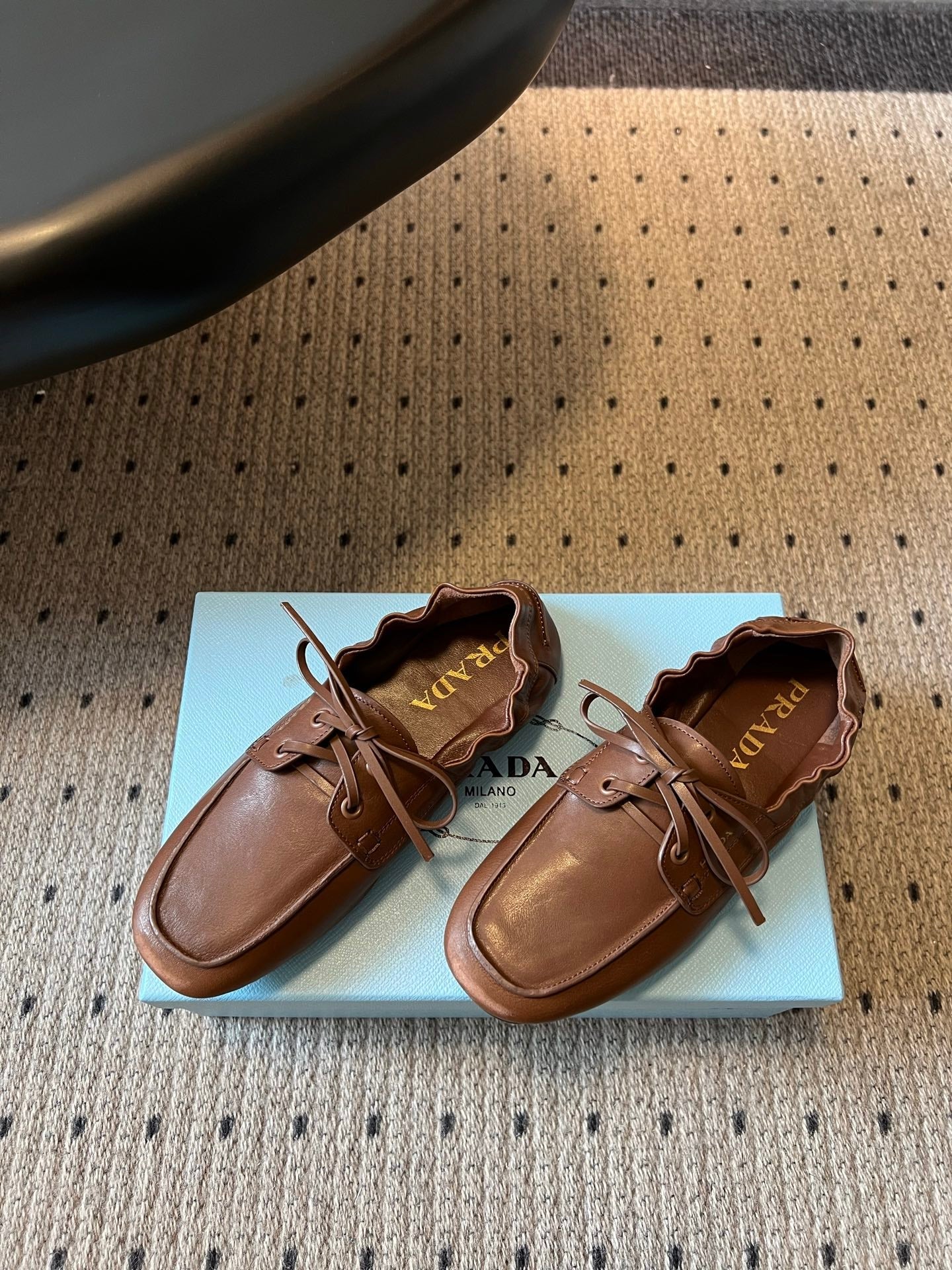 PRADA 26S LACE UP SQUARE TOE LOAFERS IN BROWN CALFSKIN