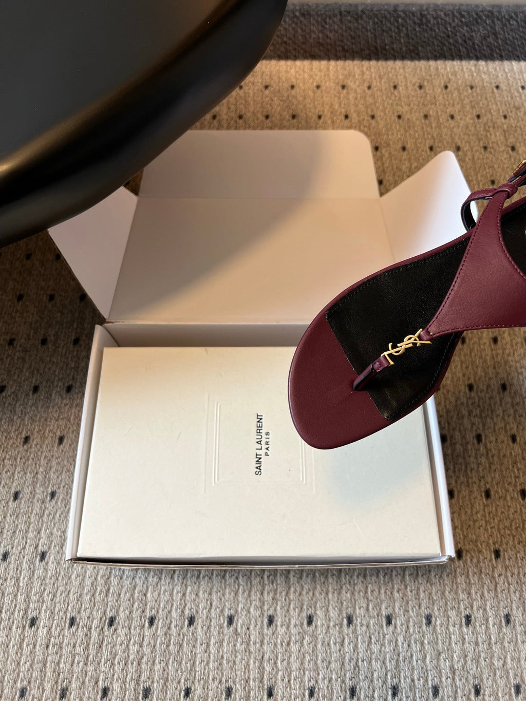 YSL 26S WIDE-STRAP THONG SANDALS IN DARK RED CALFSKIN