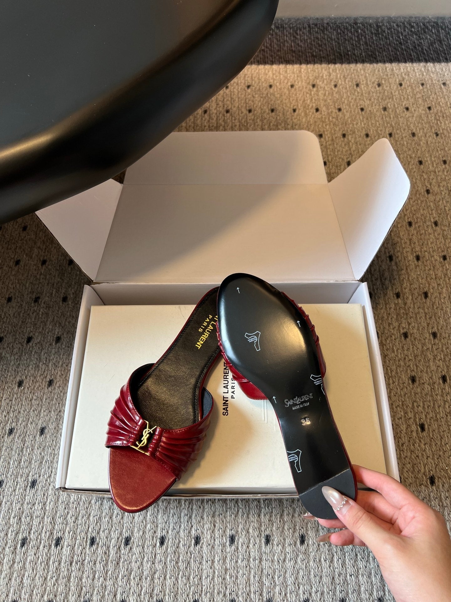 YSL 26S BABYLONE FLAT MULES IN RED LAMBSKIN