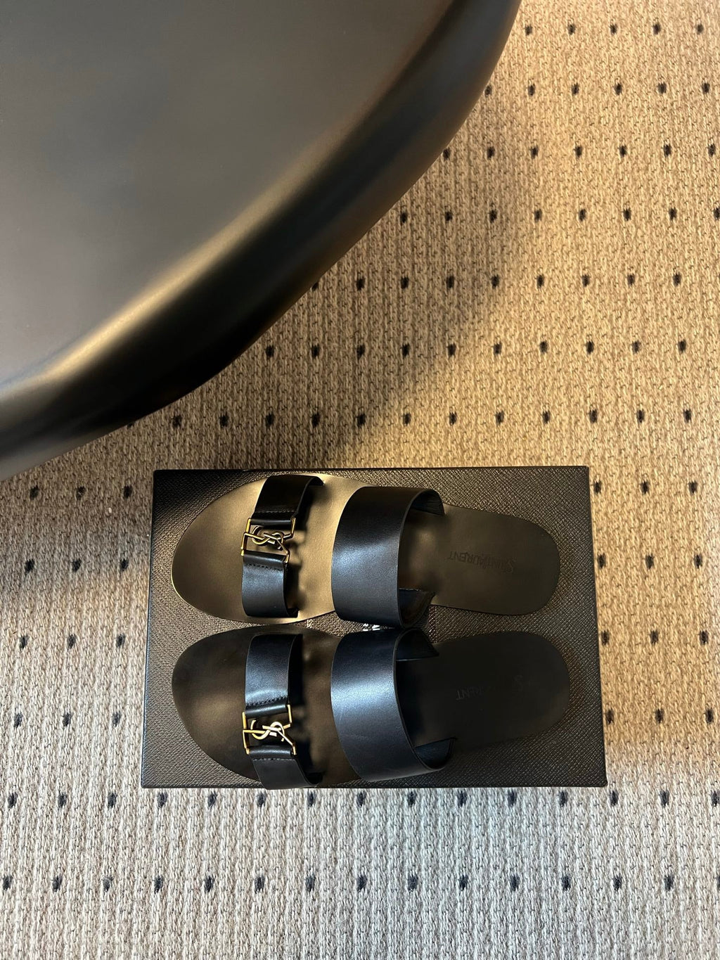 YSL 26S DOUBLE-STRAP SANDALS IN BLACK CALFSKIN