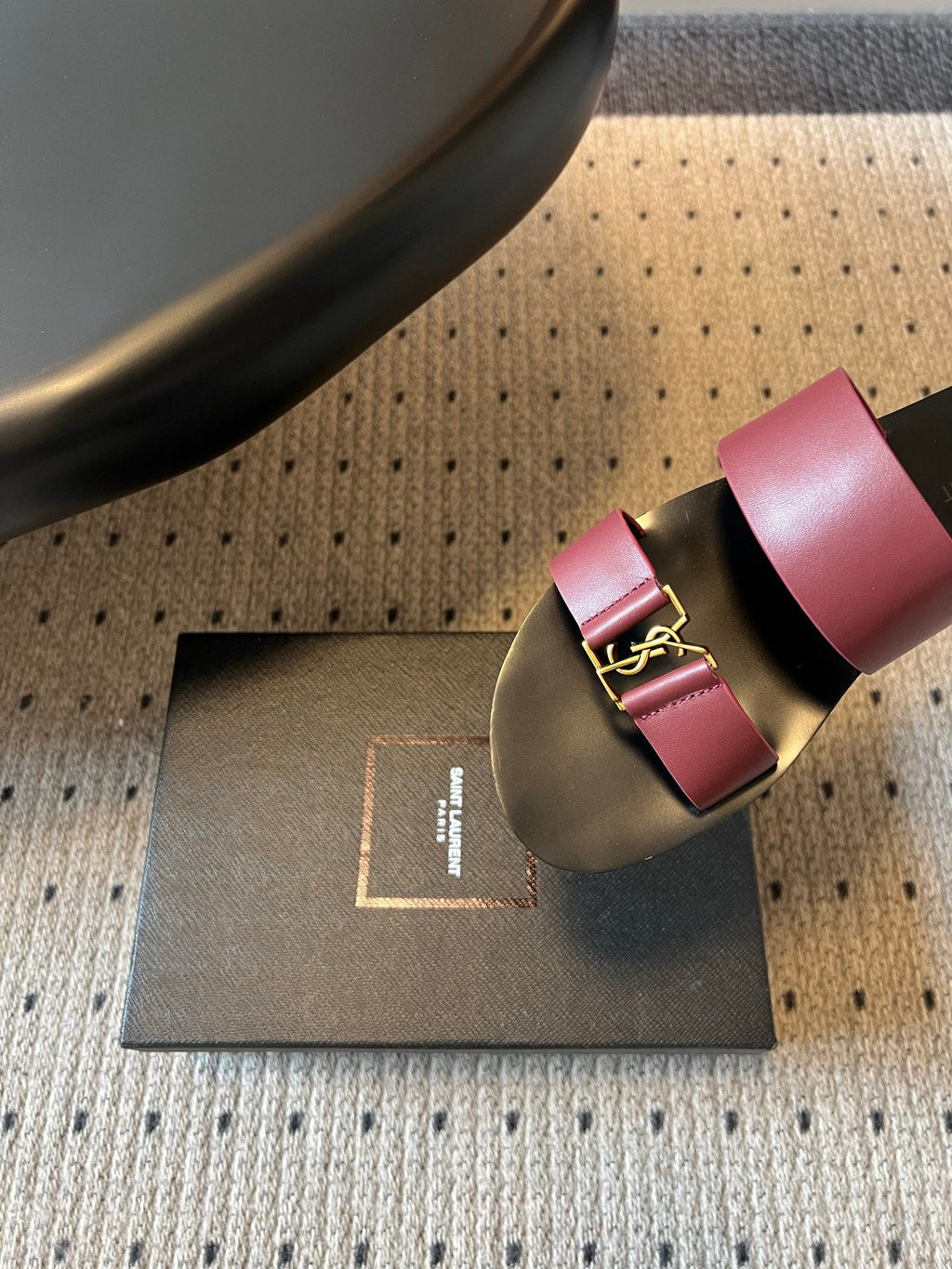 YSL 26S DOUBLE-STRAP SANDALS IN DARK RED CALFSKIN