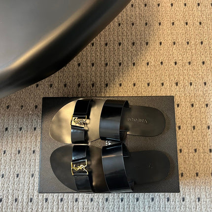 YSL 26S DOUBLE-STRAP SANDALS IN BLACK PATENT CALFSKIN