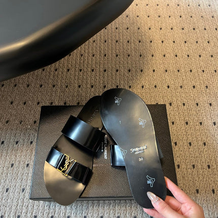 YSL 26S DOUBLE-STRAP SANDALS IN BLACK PATENT CALFSKIN