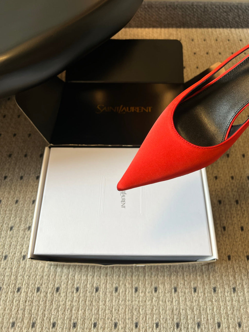 YSL 26S HEELED SLINGBACKS 60 MM IN RED SATIN