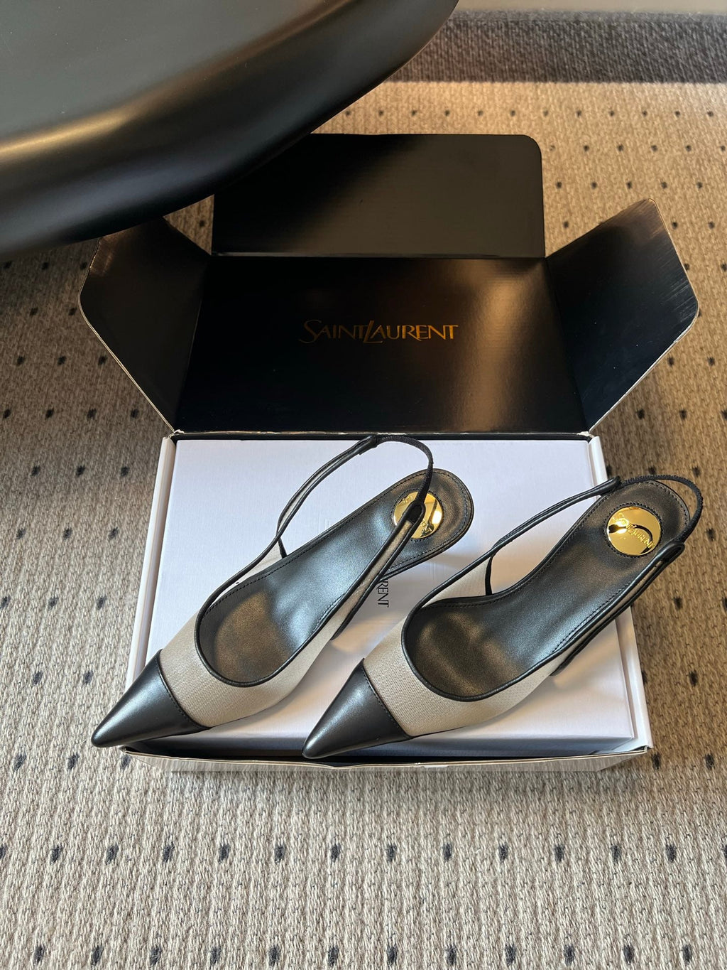 YSL 26S HEELED SLINGBACKS 60 MM IN BLACK LAMBSKIN AND BEIGE MESH