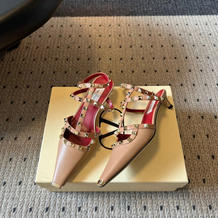 VALENTINO 26S ROCKSTUD HIGH HEELS 40 MM IN LIGHT BEIGE CALFSKIN