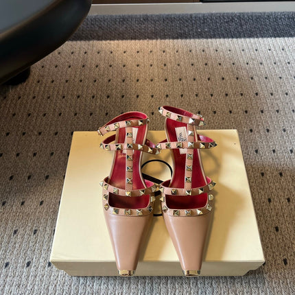 VALENTINO 26S ROCKSTUD HIGH HEELS 40 MM IN LIGHT BEIGE CALFSKIN